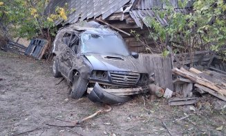 Accident mortal la Mărișel. Un bărbat a murit după ce mașina s-a răsturnat într-o râpă de peste 50 de metri