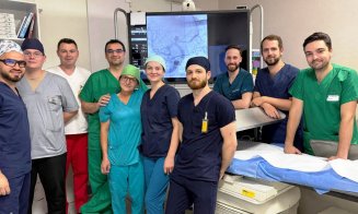SCJU Cluj, o nouă premieră medicală la nivel regional: intervenții complexe pe vasele creierului, realizate minim invaziv