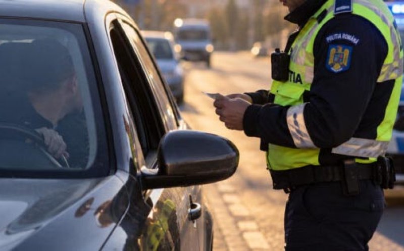 În urma unui scandal în trafic, polițiștii clujeni au ”pescuit” un șofer care nu deținea permis de conducere pentru nicio categorie de vehicule