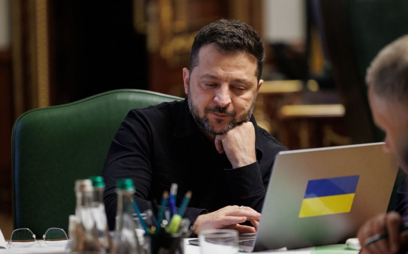 Peste jumătate dintre ucraineni nu îl mai vor pe Zelenski președinte