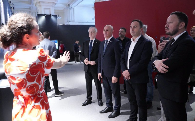Ovidiu Cîmpean, după vizita la expoziția despre represiunea comunistă: „România nu trebuie să se mai întoarcă niciodată la asemenea vremuri”