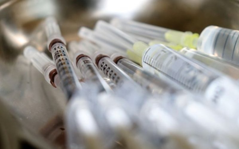Un vaccin esențial pentru nou-născuți revine în maternități. Ce trebuie să știe părinții bebelușilor nevaccinați