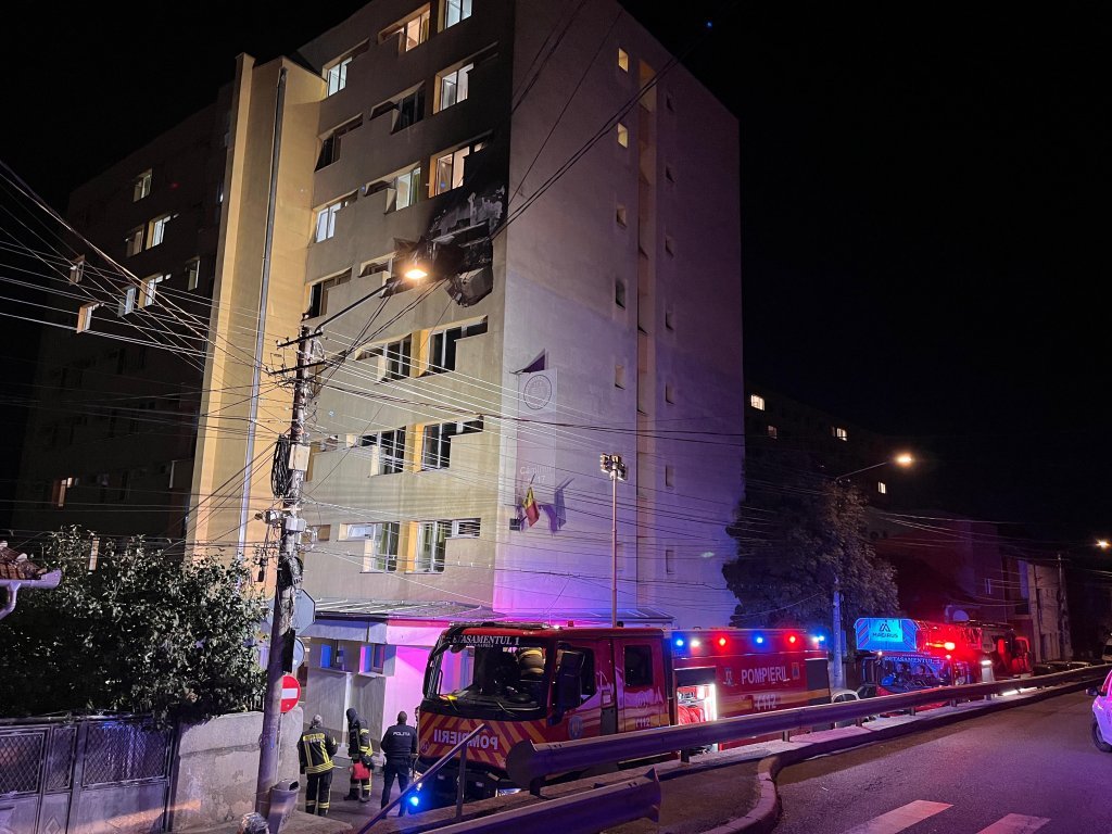 Studenții din Căminul 17 primesc ajutor după incendiu. Cererea privind cazarea gratuită, respinsă de UBB