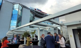 „Grădină suspendată”, inaugurată la UTCN. Studenții au transformat o terasă goală într-un spațiu modern de relaxare