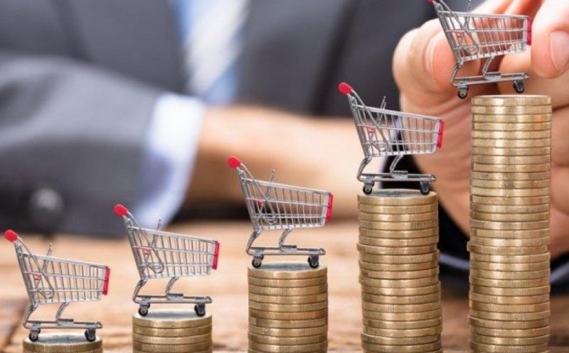 Un salariu minim nu acoperă nici jumătate din suma necesară unui trai decent. Cât costă viața în România în 2026