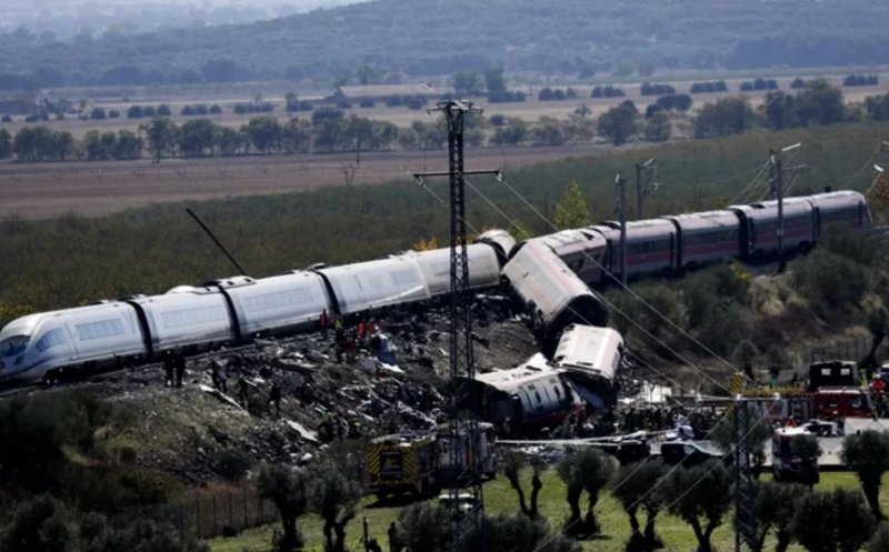 Mărturia românului care a asistat la catastrofa feroviară din Spania și a sărit în ajutorul pasagerilor: "A fost o explozie ca o bombă”